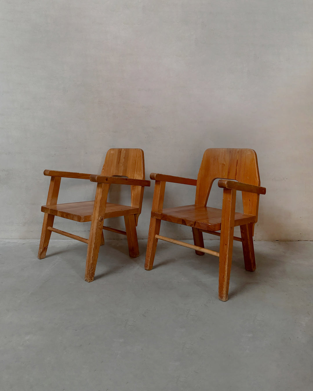 Vemdalia easy chair, vintage design piece, in AM Designs showroom, Antwerpen