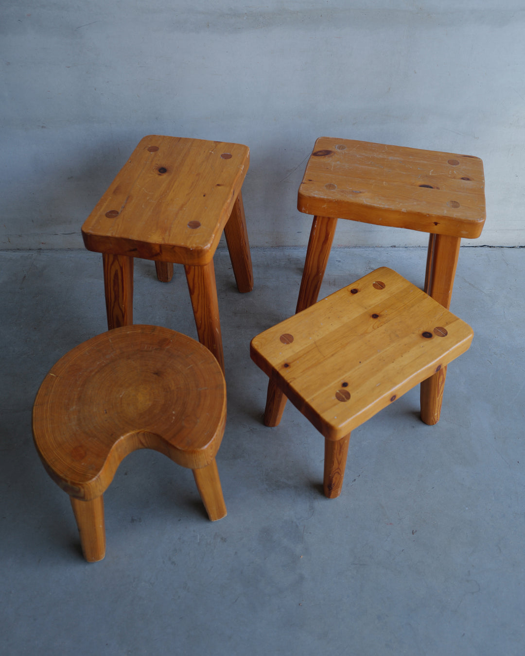 Vemdalia Stool Large