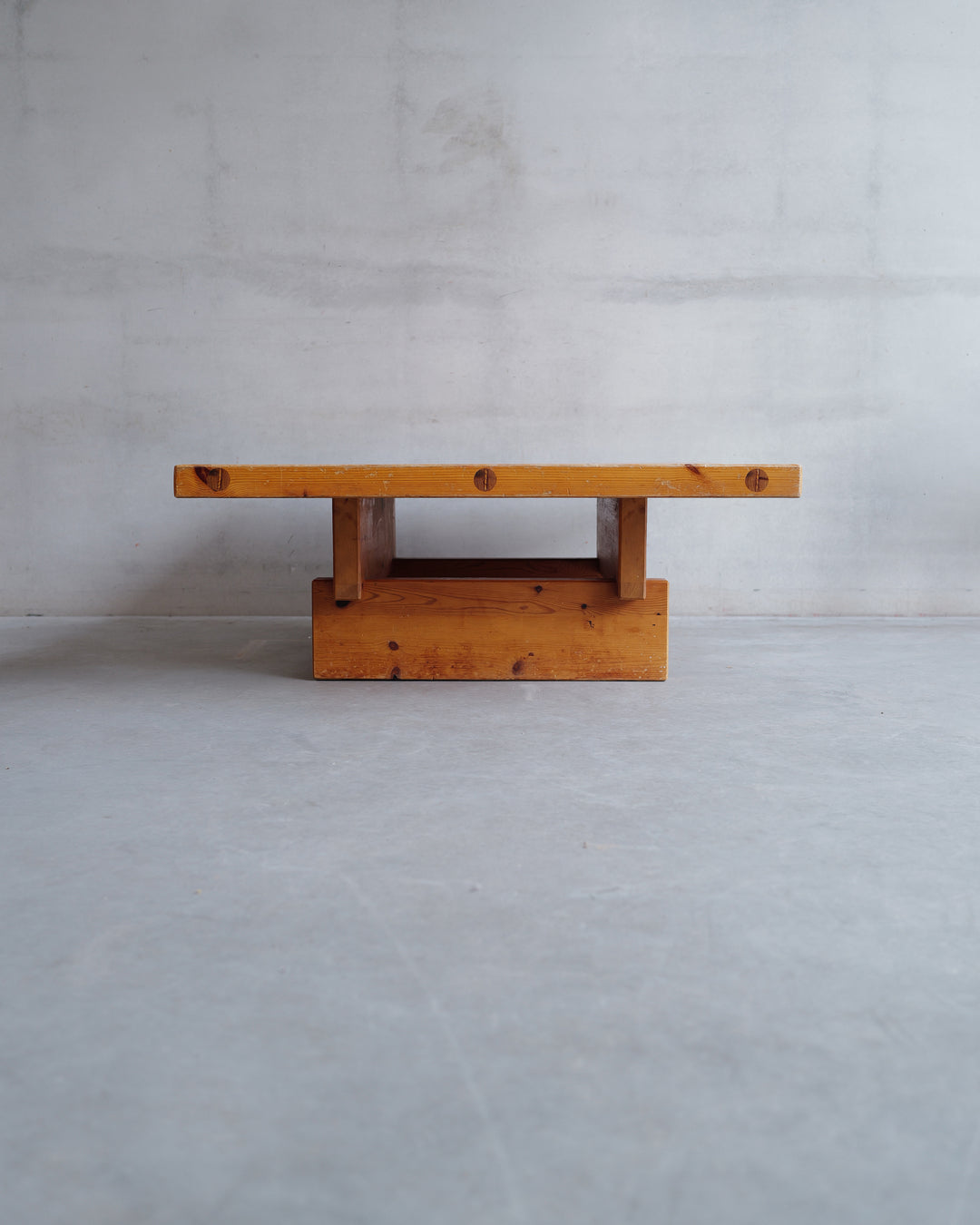 Roland Wilhelmsson coffee table, vintage design piece, in AM Designs showroom, Antwerpen