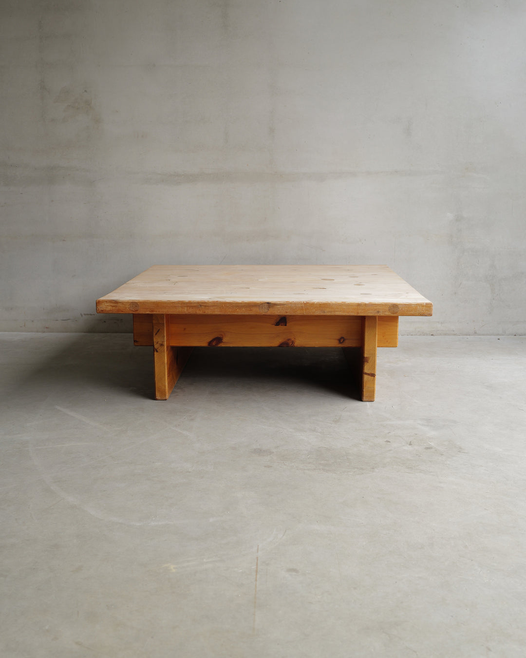 Sven Larsson coffee table, vintage design piece, in AM Designs showroom, Antwerpen