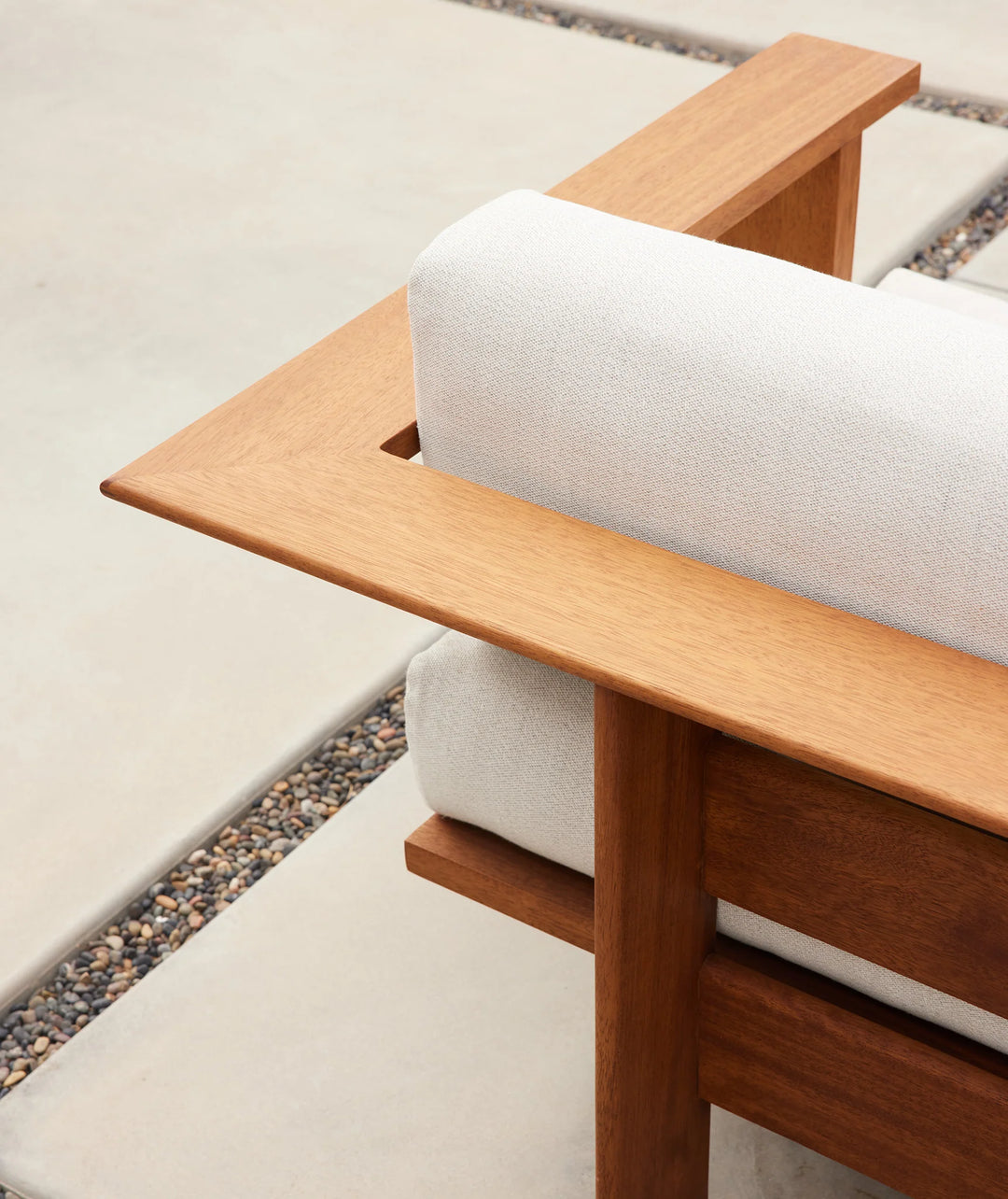 Rail sofa