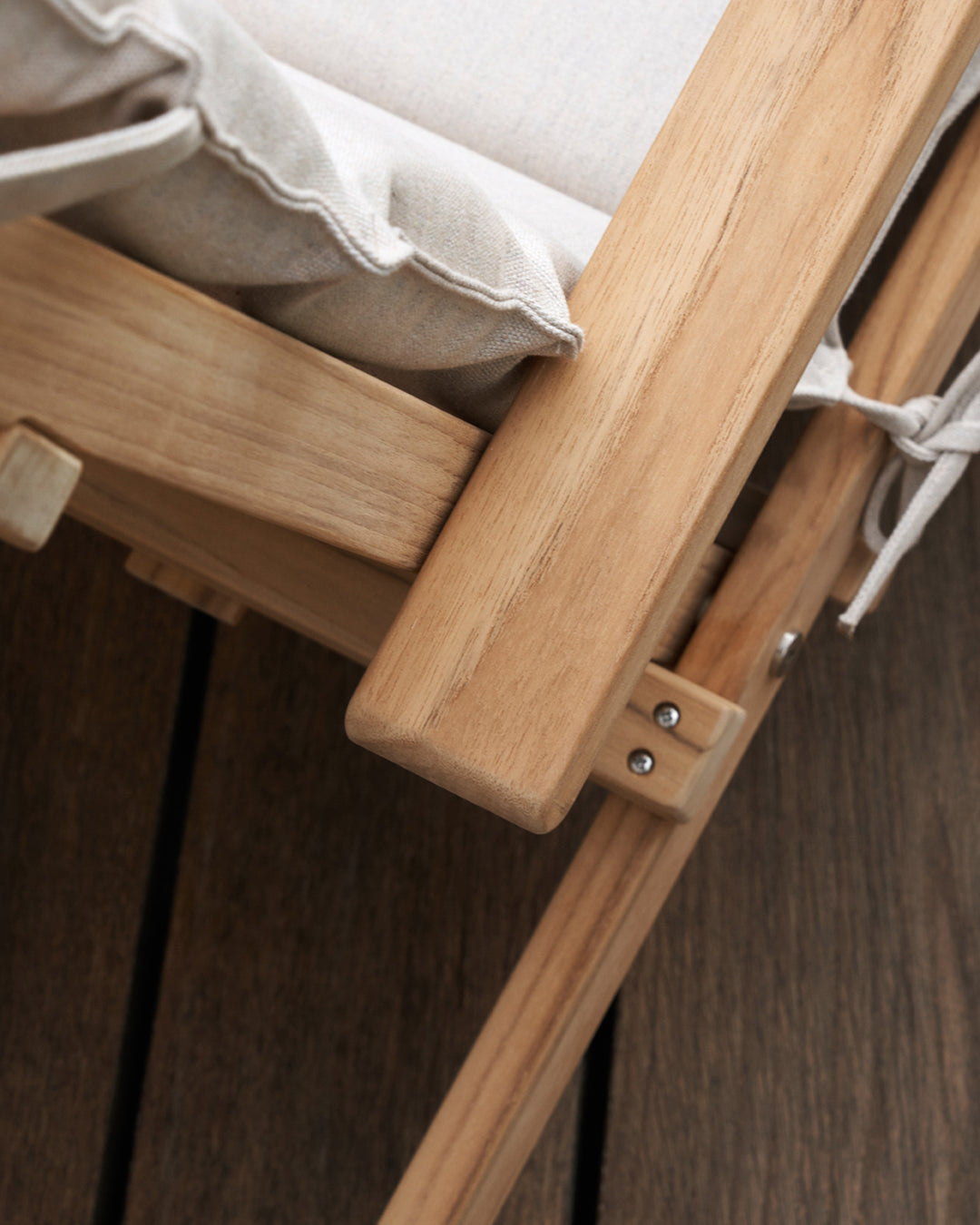 BM5565 Deck chair with footrest