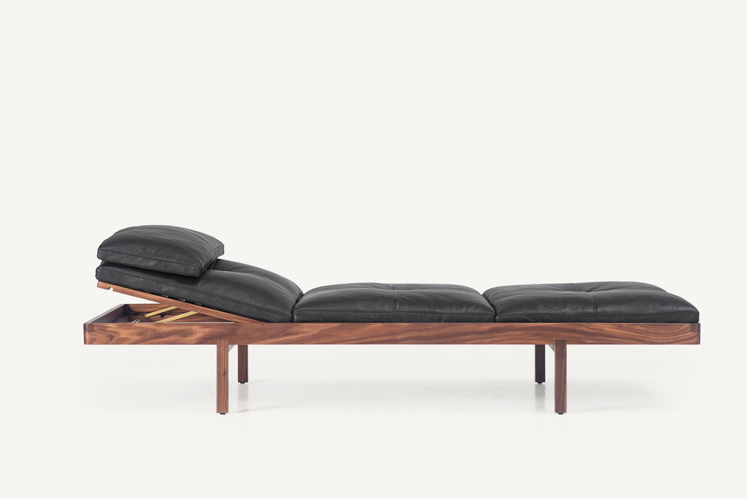 Daybed, in AM Designs showroom, Antwerpen