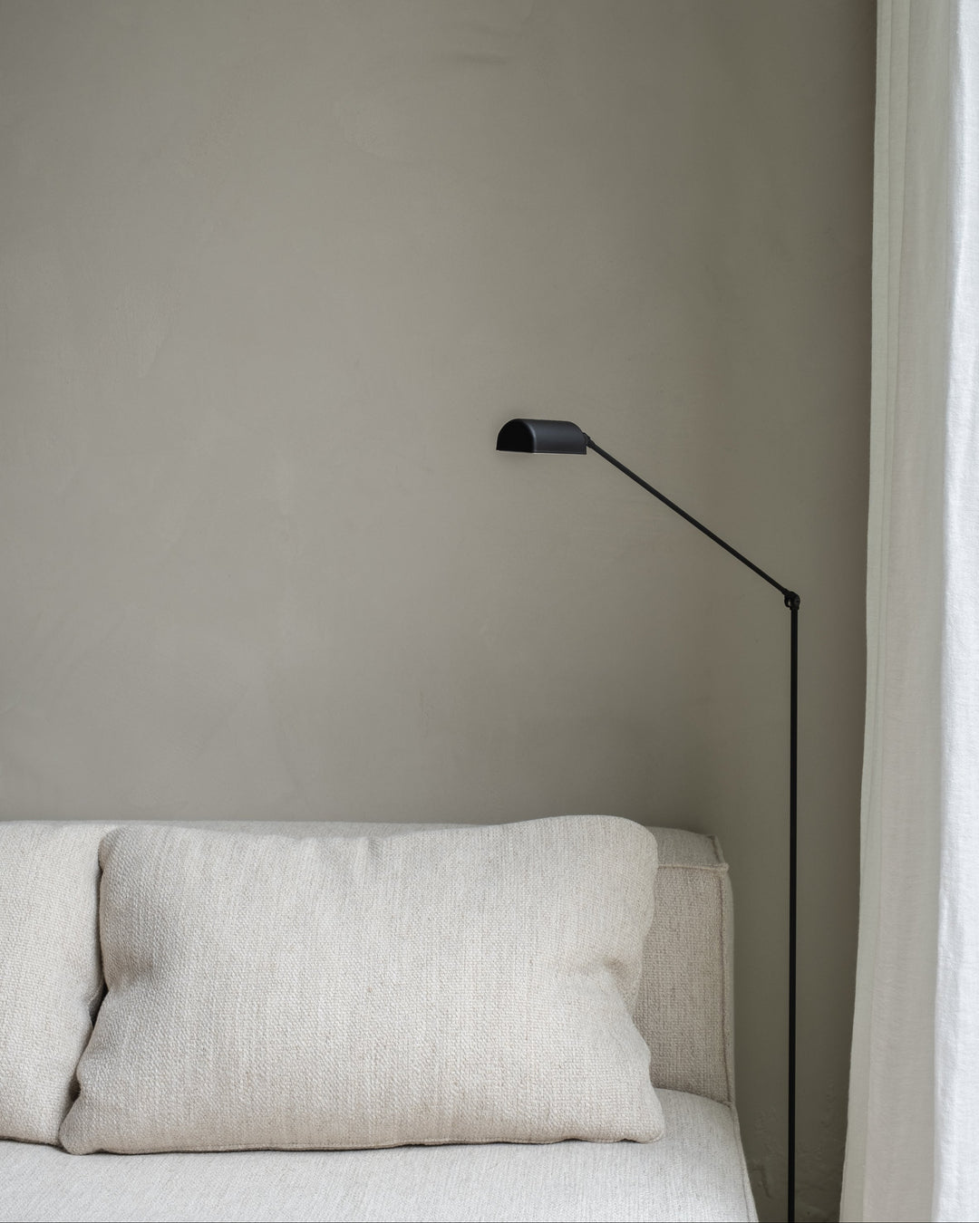 Daphine Terra LED, in AM Designs showroom, Antwerpen