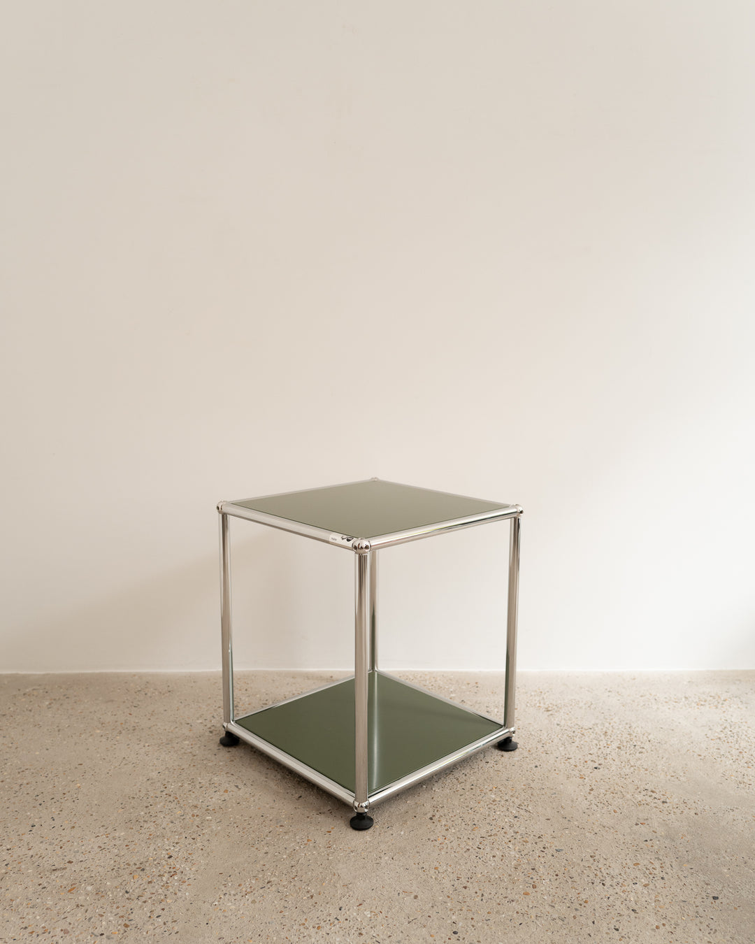 USM Haller side table olive