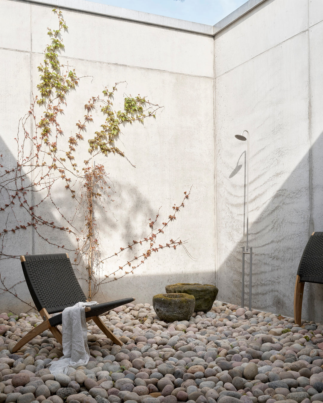 MG501 Cuba chair outdoor, outdoor seating, in AM Designs showroom, Antwerpen