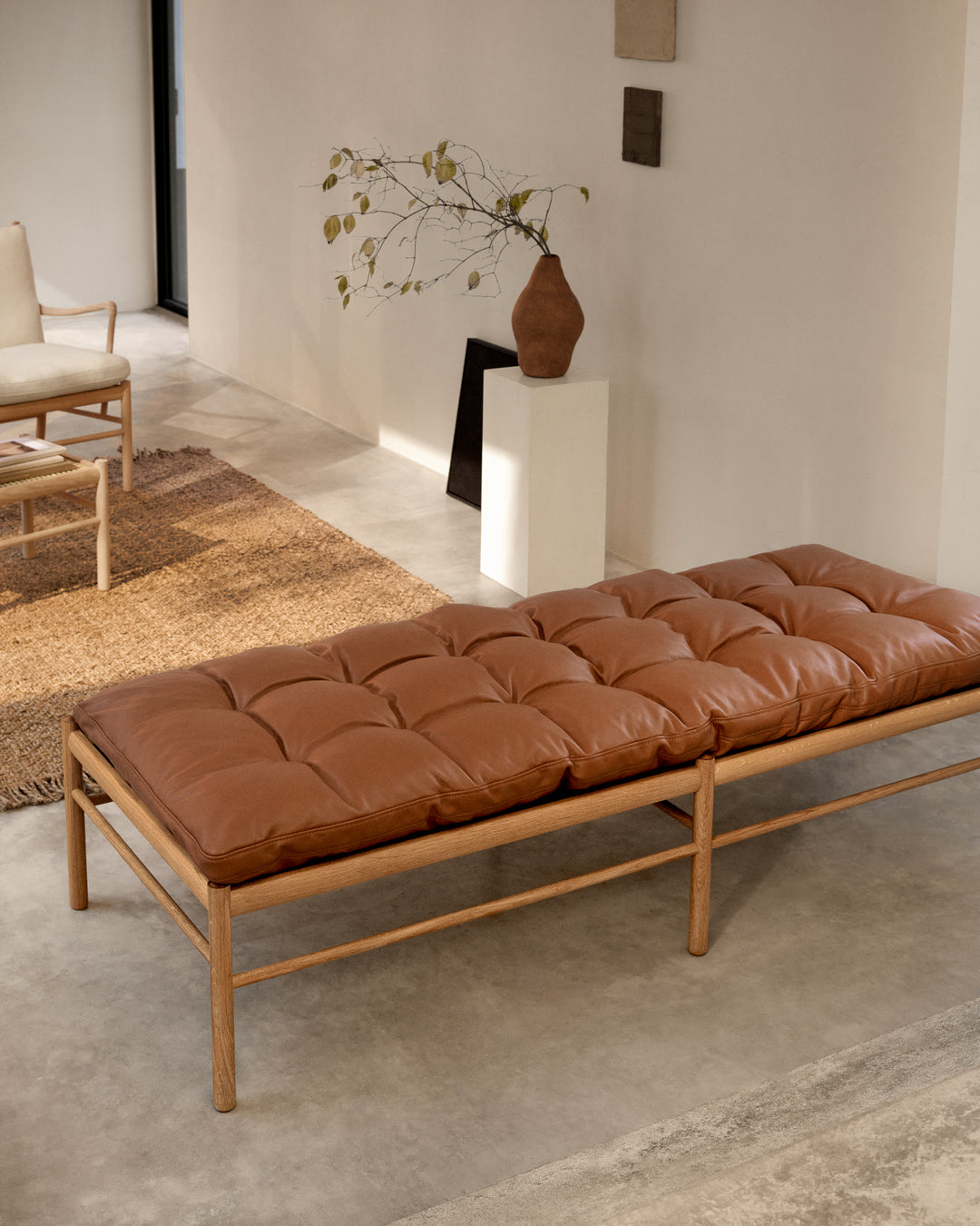 Wanscher OW150 Daybed, in AM Designs showroom, Antwerpen