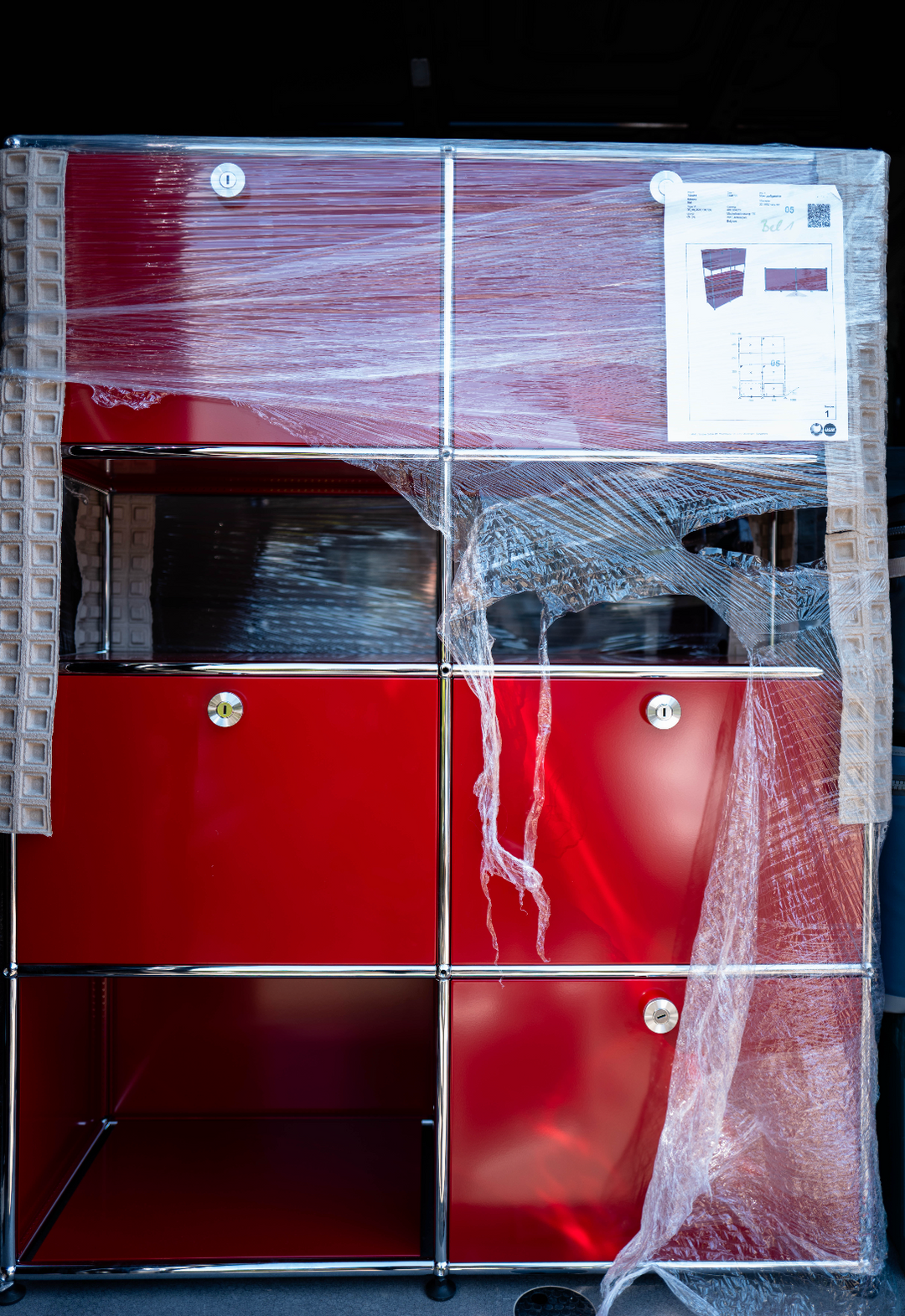 USM Haller side table red