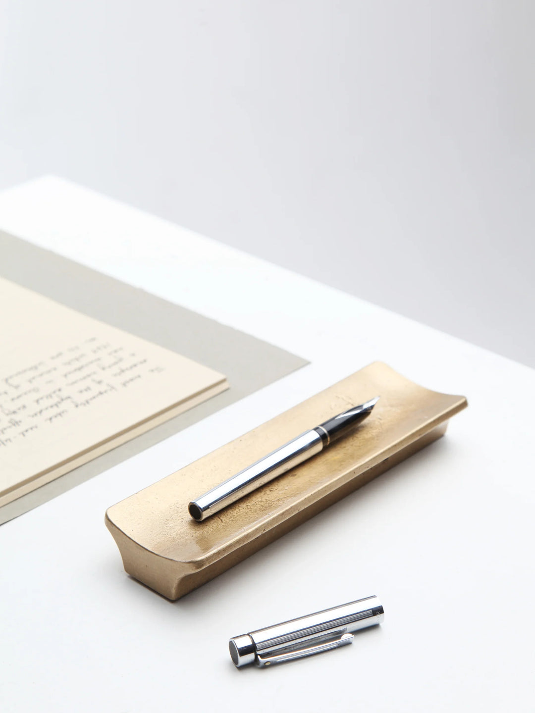 Arc Pen Tray