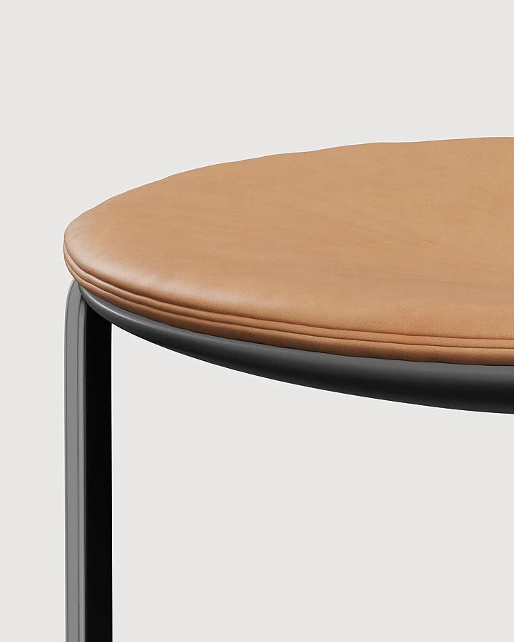 PK33 Stool